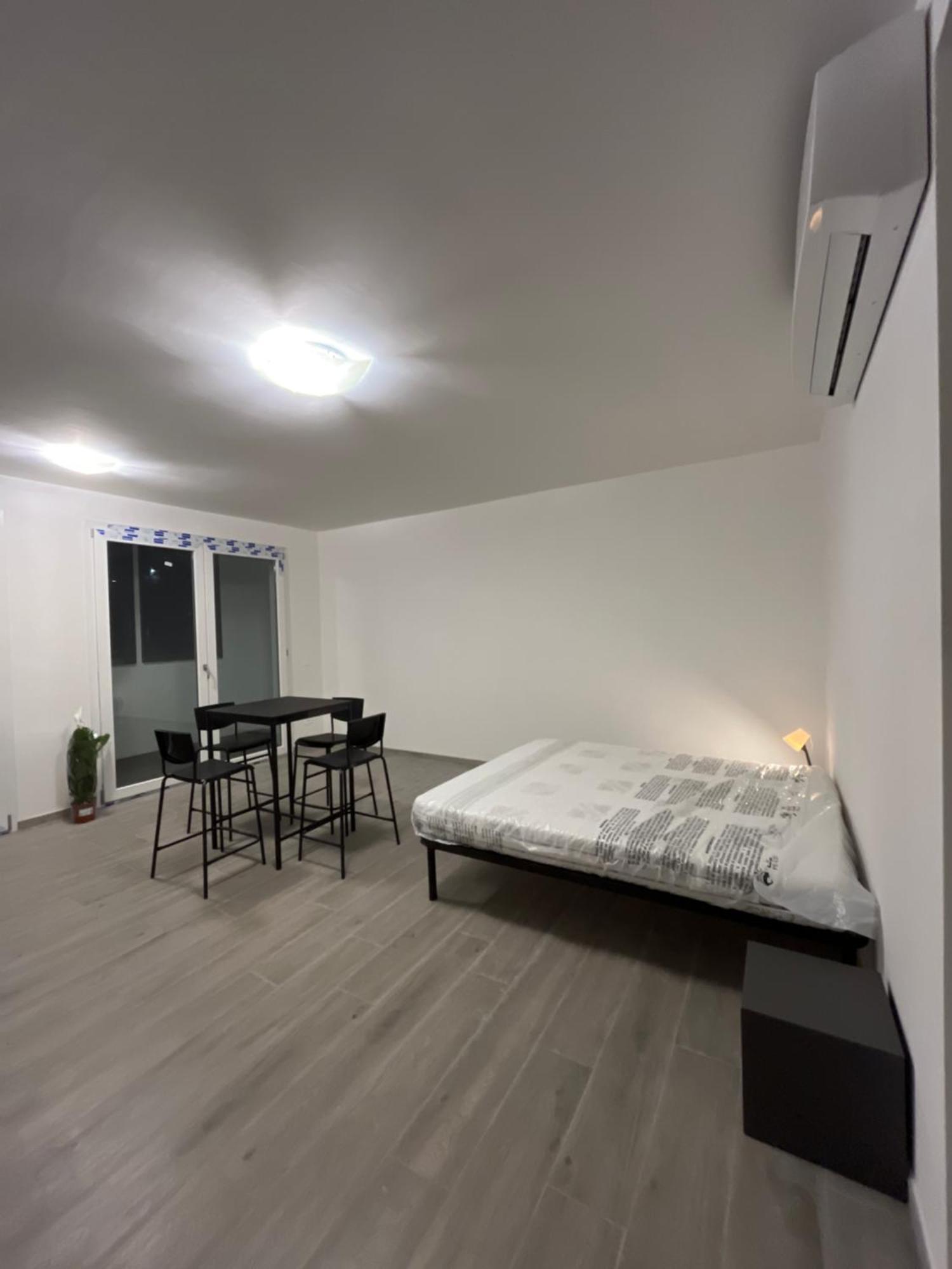 Alessandrino Apartamento *